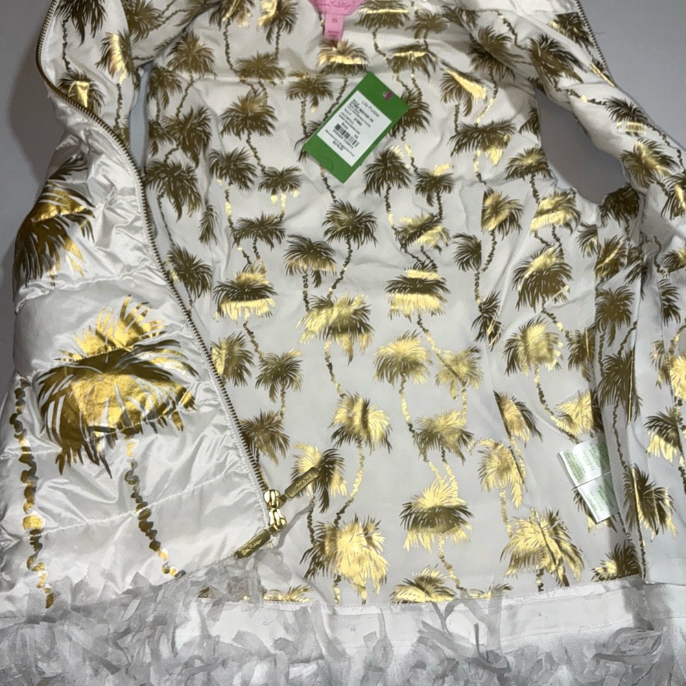 Lilly Pulitzer NWT Layli Masterpiece Puffer Gold Desert Palm Graphic $278 - Picture 5 of 16